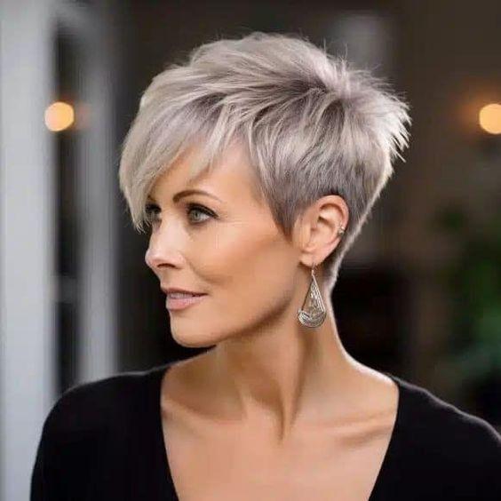 Pixie Cut Inspiration Frauen ab 50