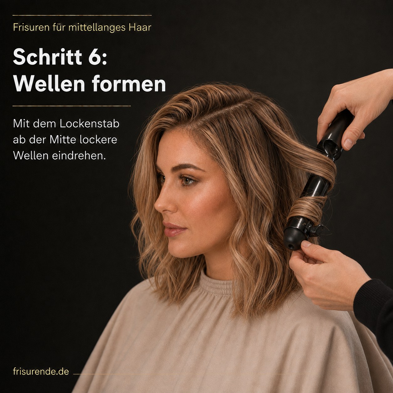 Frisuren für mittellanges Haar: Wellen werden mit dem Lockenstab ab der Mitte eingedreht
